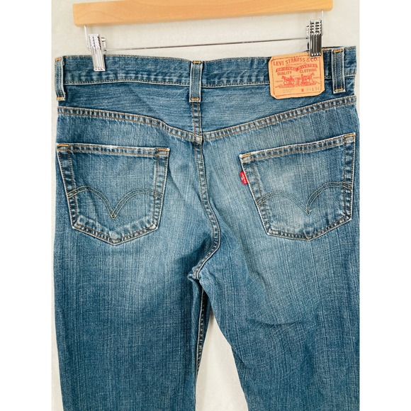 Levis 550 Jeans Mens 34x34 Relaxed Fit 100% Cotton Denim Distressed - Picture 9 of 16